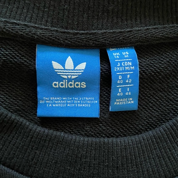 Adidas originals trefoil crewneck sweatshirt. Size M - Picture 2 of 2